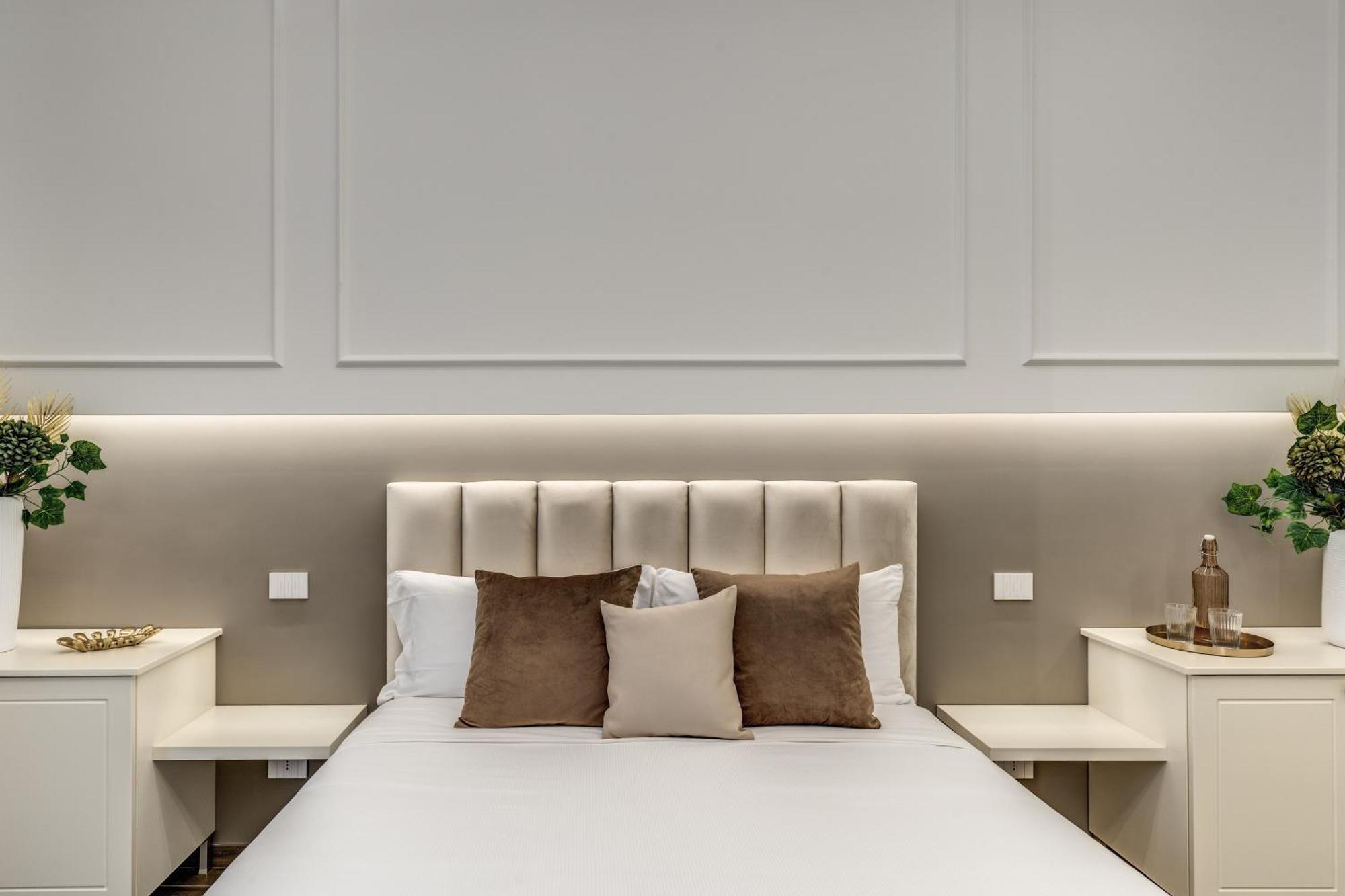 Atarooms Suites Napoli ภายนอก รูปภาพ