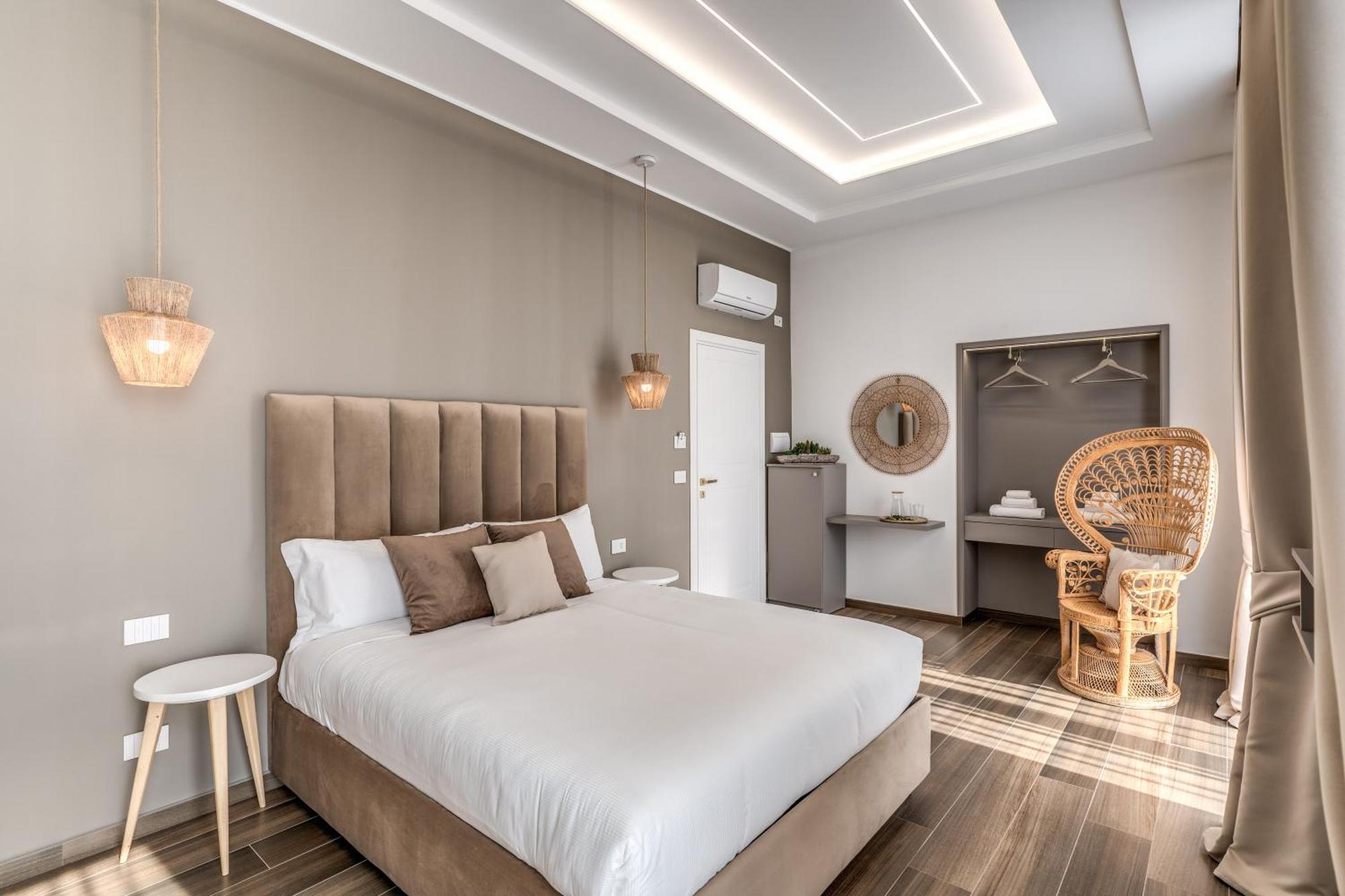 Atarooms Suites Napoli ภายนอก รูปภาพ