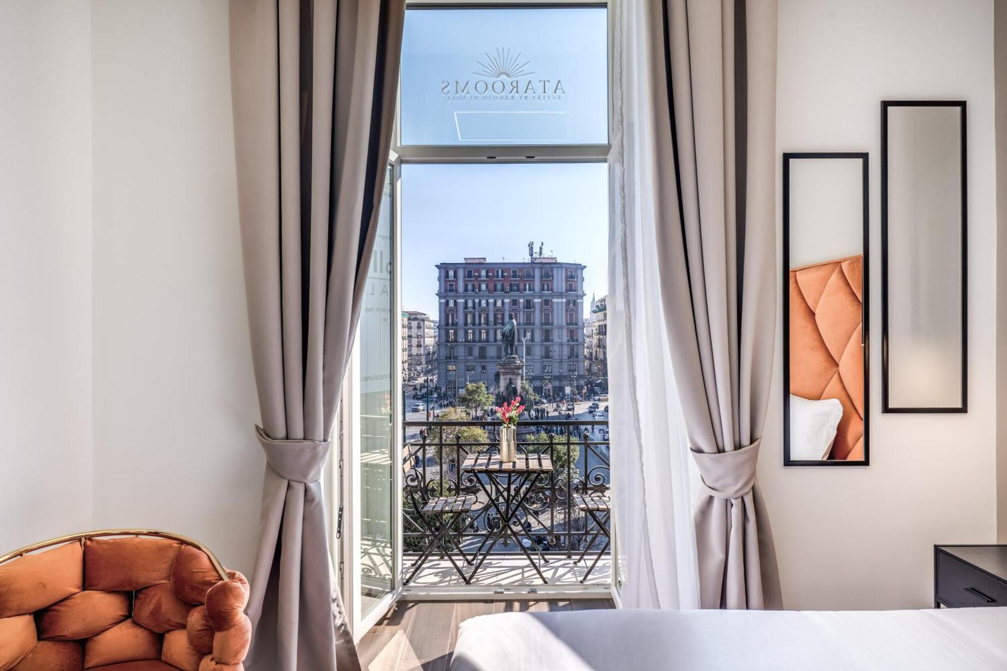 Atarooms Suites Napoli ภายนอก รูปภาพ