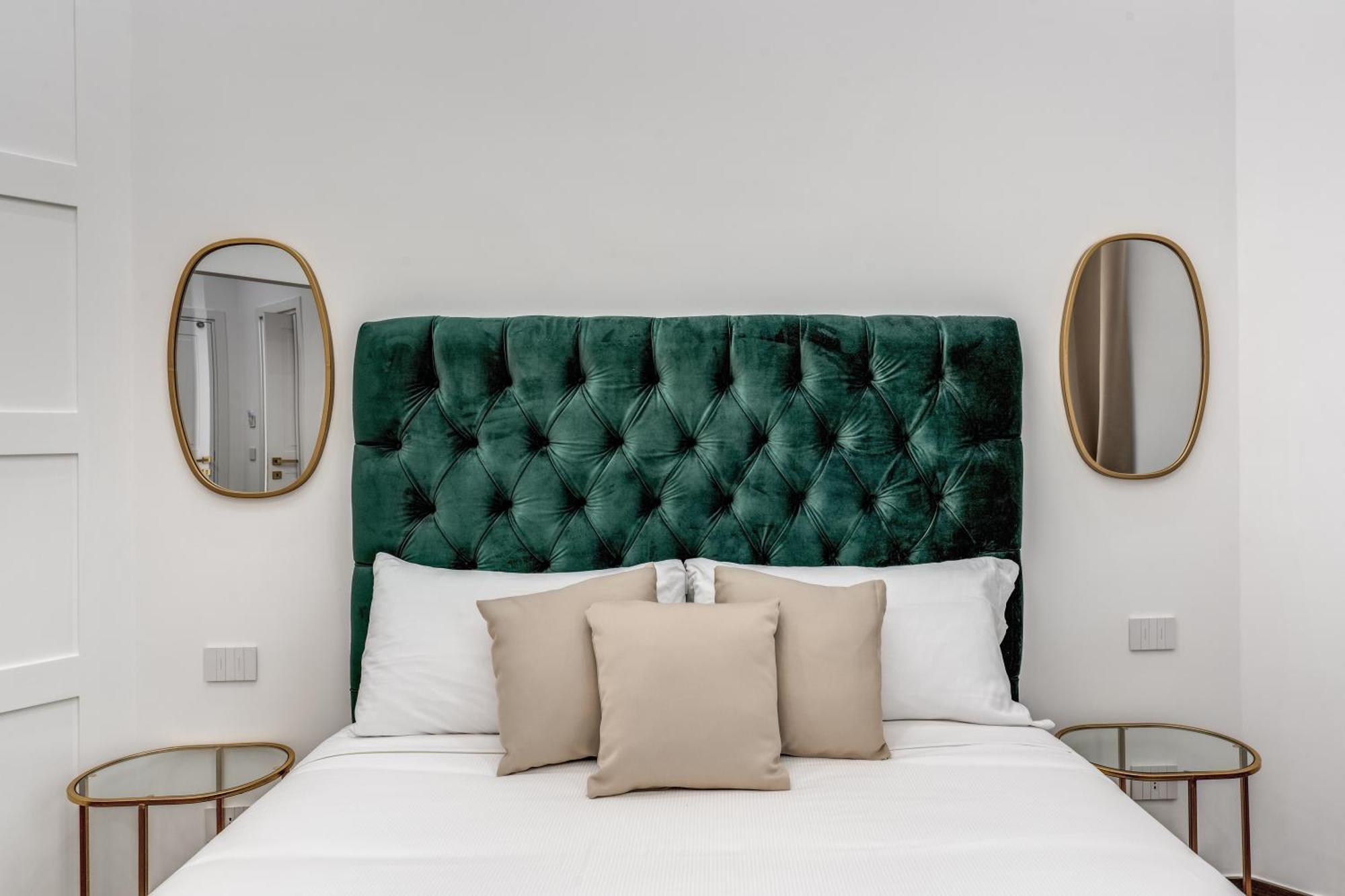 Atarooms Suites Napoli ภายนอก รูปภาพ